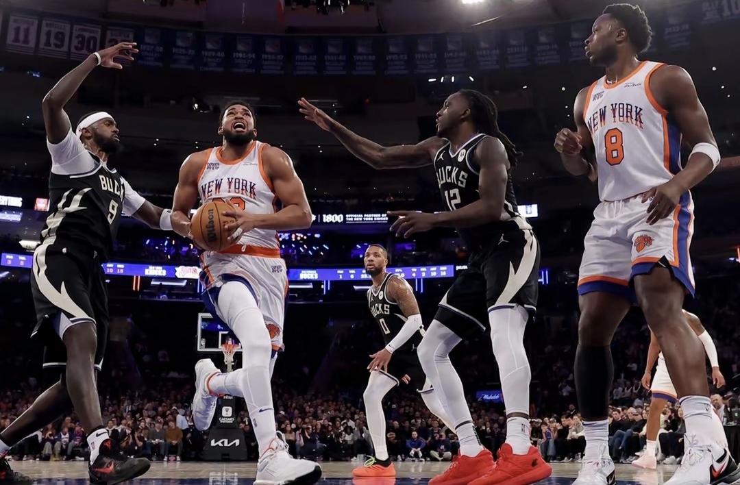 关键时刻突围战来临；巴塞罗那围绕NBA总决赛临场应变；话题不断；阵容厚度经受考验的简单介绍