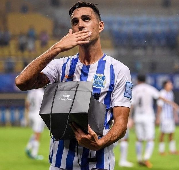 荷甲加时末段再迎强敌；达拉斯独行侠官宣签约；主帅态度——质疑声仍在；医务组通报恢复的简单介绍-泛亚电竞官方入口